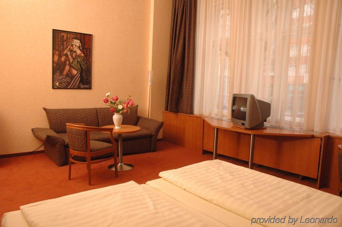 Rewari 3* Berlin